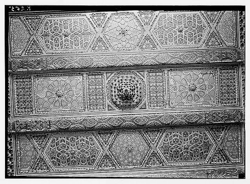 Wall with Arabesque