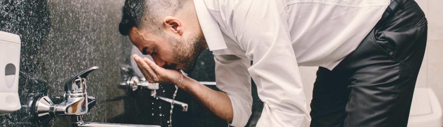 Muslim,Person,Washing,His,Mouth,And,Nose,Before,The,Prayer